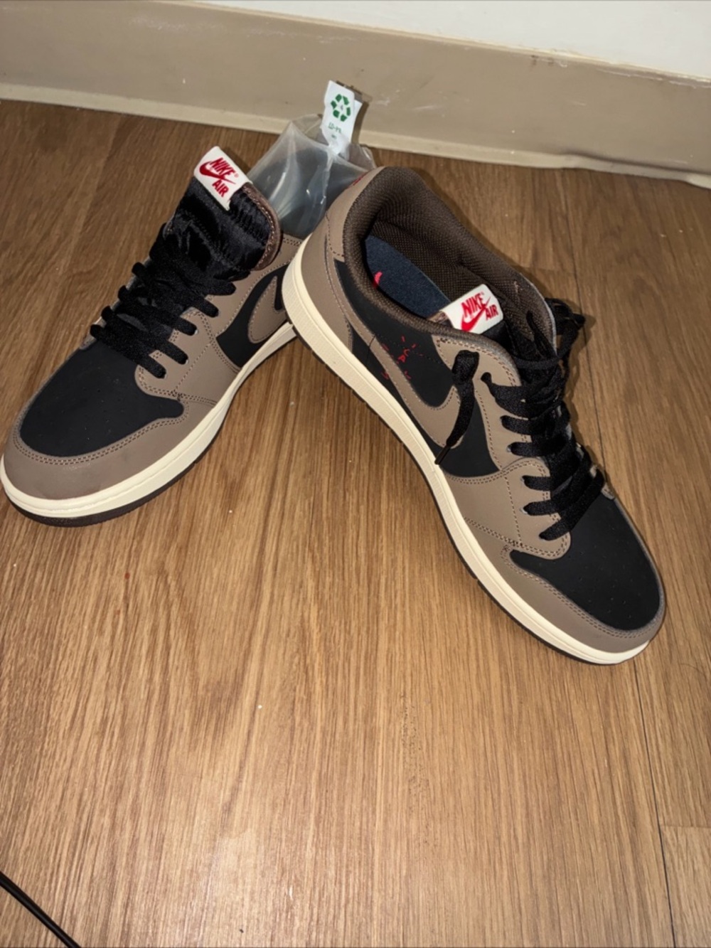 Travis Scott x Air Jordan 1 Low "Dark Mocha